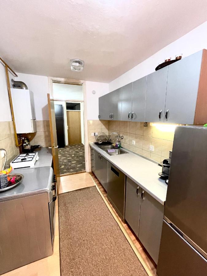 Airport Sarajevo Apartment 2 エクステリア 写真